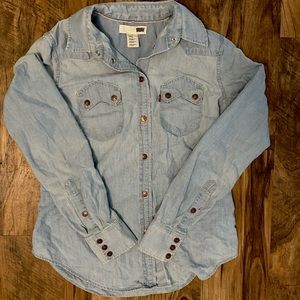 Levi’s painters button up